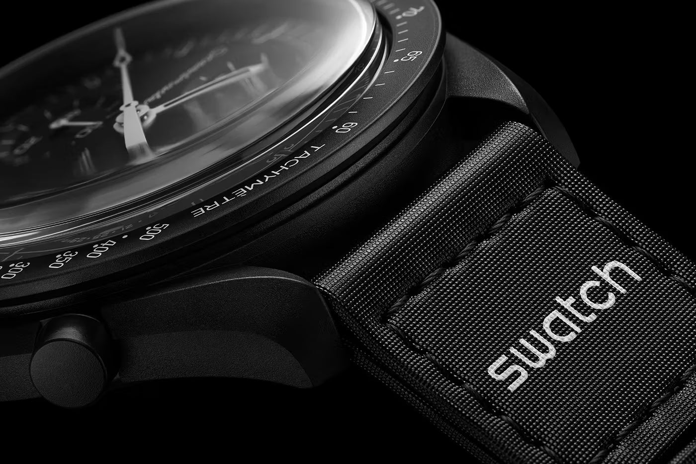 Omega x Swatch Mission to the Moonphase Snoopy Black Edition Moonswatch – Limited Edition