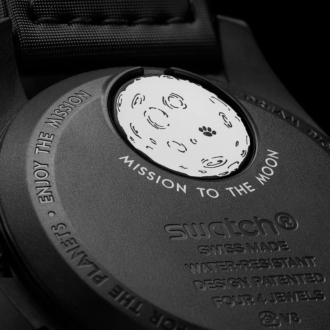 Omega x Swatch Mission to the Moonphase Snoopy Black Edition Moonswatch – Limited Edition